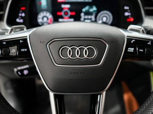 Used 2021 Audi RS 6 w/ Executive Package image 13