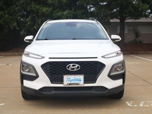 Used 2021 Hyundai Kona SEL FWD image 2