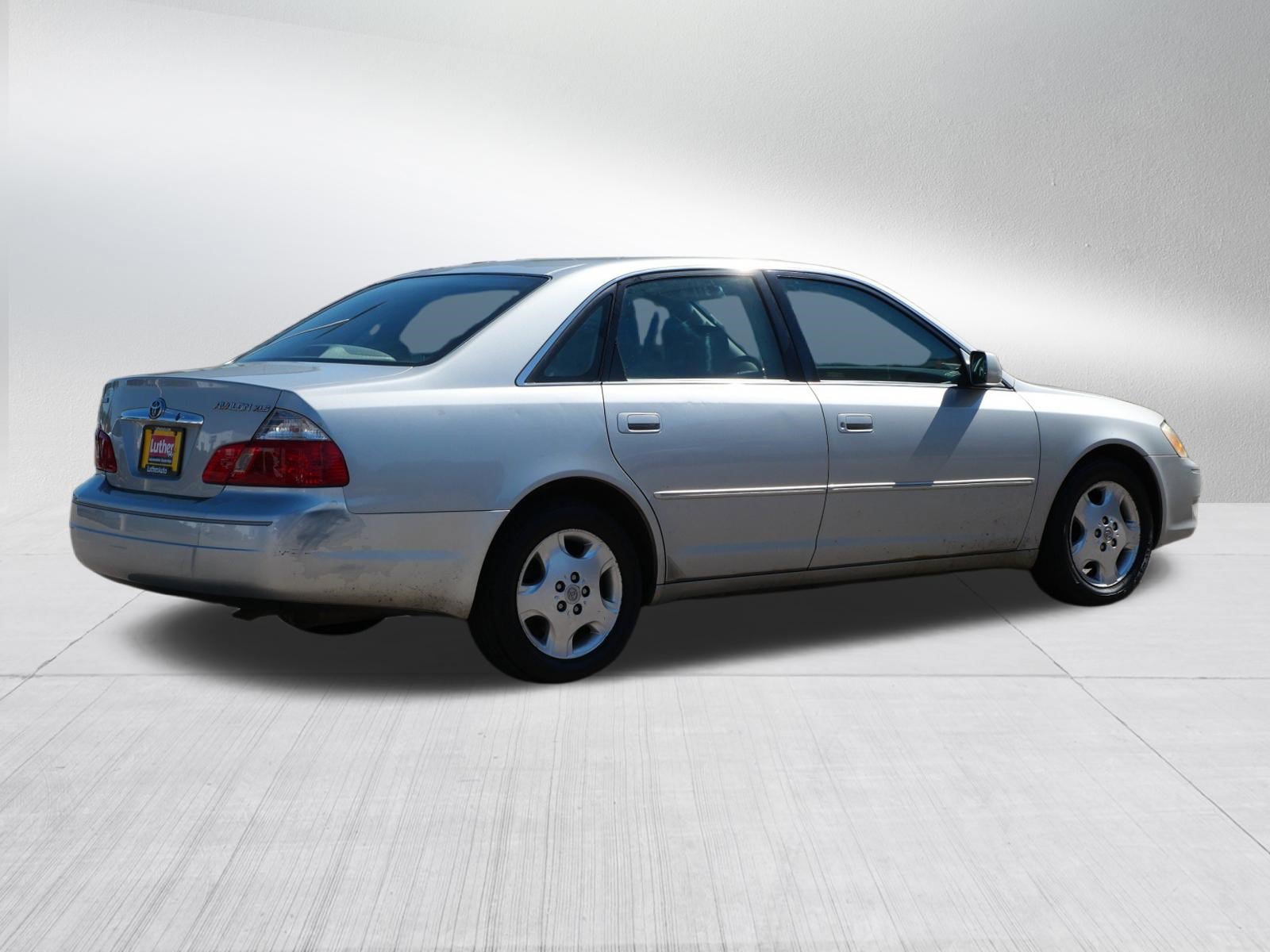 Used 2003 Toyota Avalon XLS FWD image 7