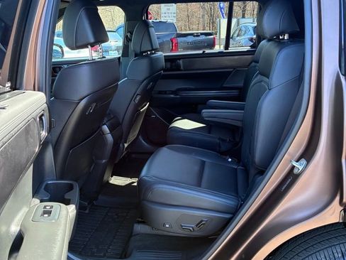 Used 2024 Hyundai Santa Fe Calligraphy image 27