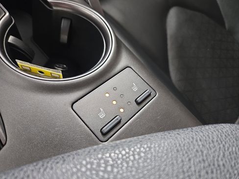 Used 2021 Toyota Camry XSE image 28