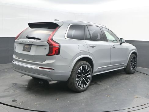 New 2026 Volvo XC90 B6 Plus w/ Protection Package Premier AWD/4WD image 7