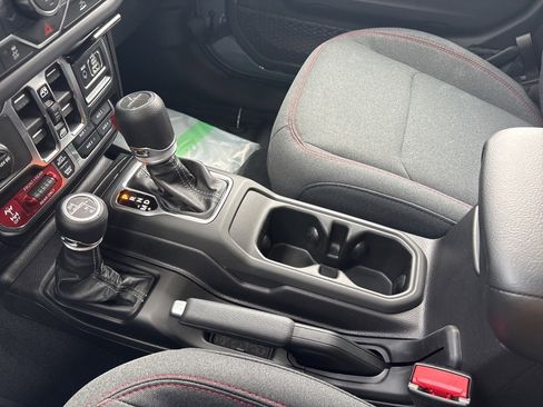 New 2026 Jeep Gladiator Rubicon image 18