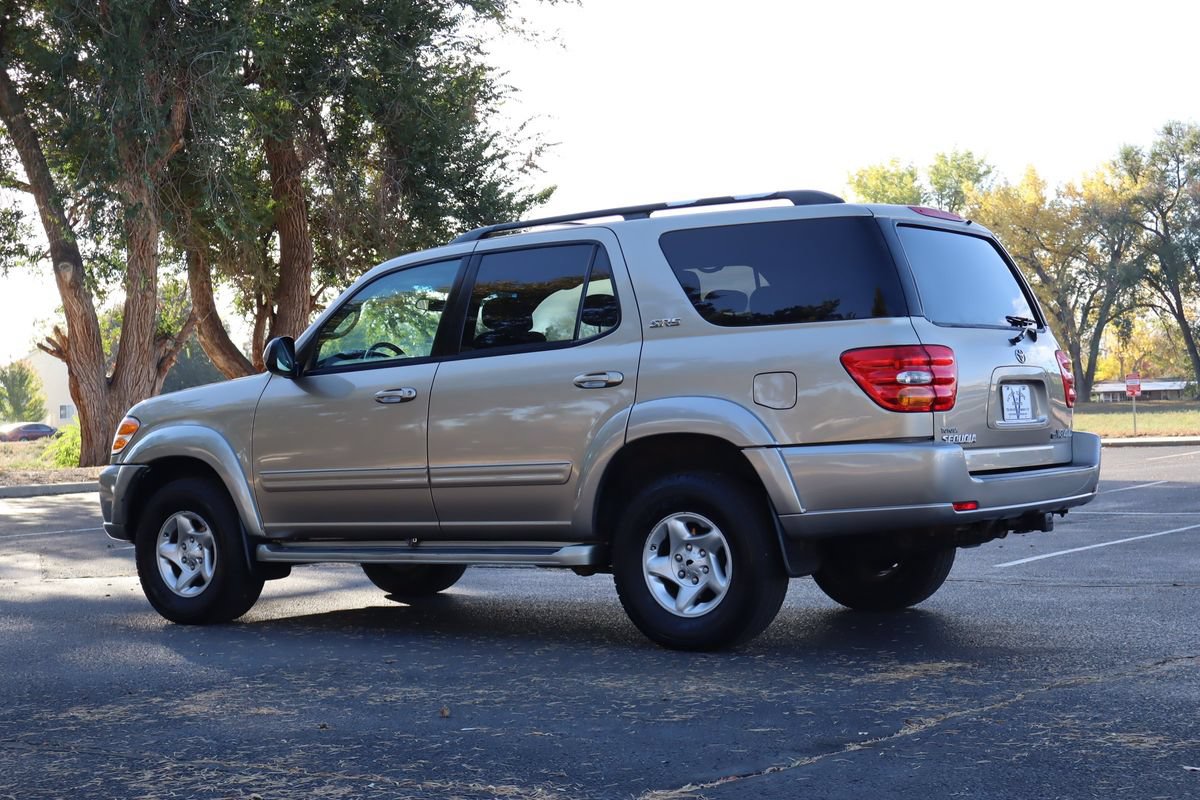 Used 2001 Toyota Sequoia SR5 AWD/4WD image 7