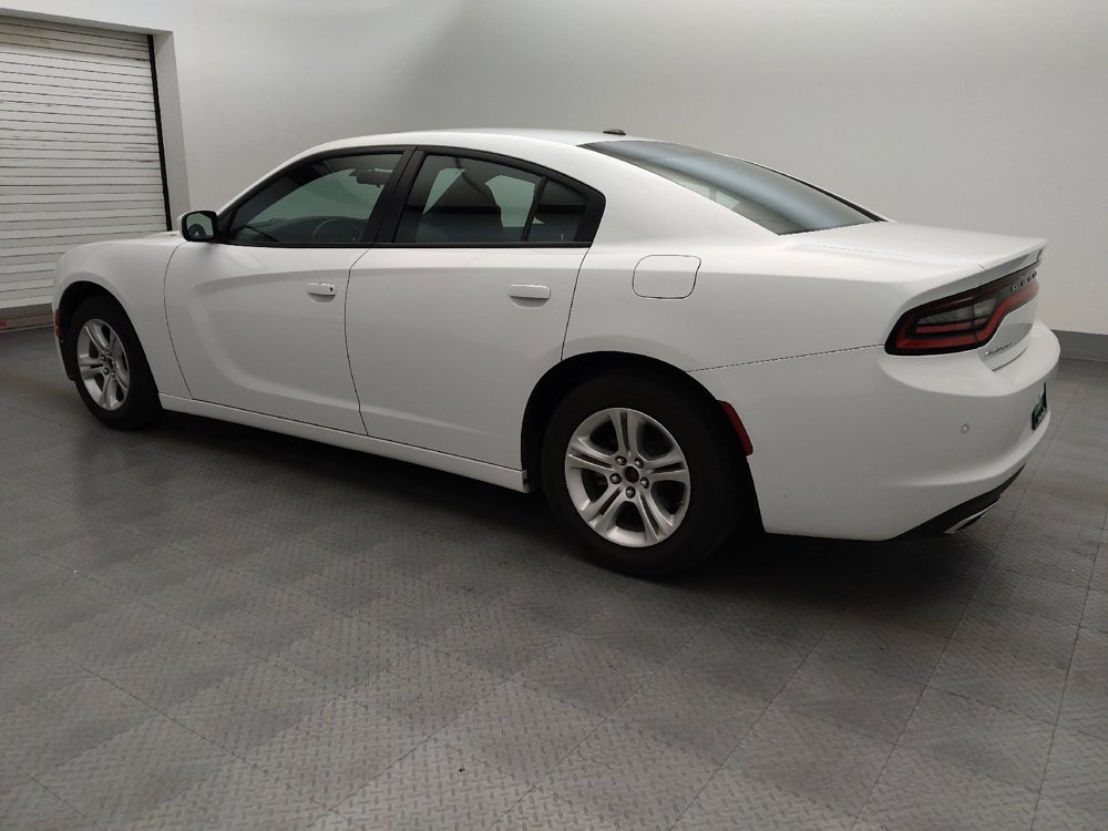 Used 2022 Dodge Charger SXT RWD image 3