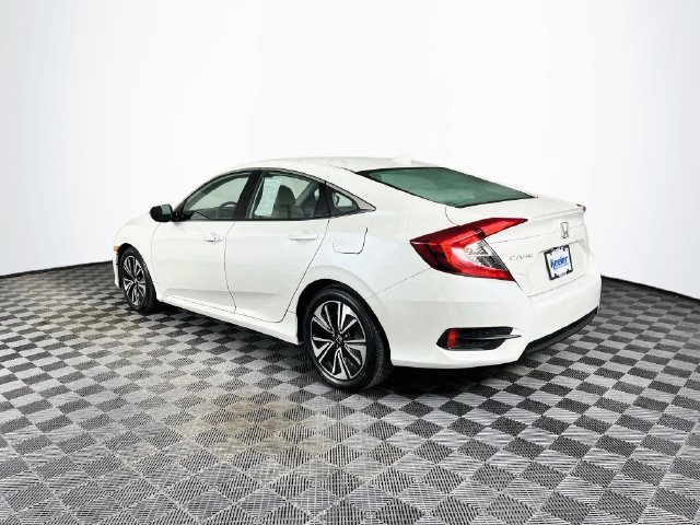 Used 2017 Honda Civic EX-L image 4