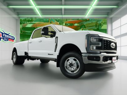 New 2026 Ford F350 Lariat w/ Lariat Ultimate Package