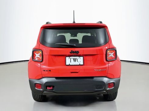 Used 2023 Jeep Renegade Trailhawk w/ Trailhawk Elite Group AWD/4WD image 6