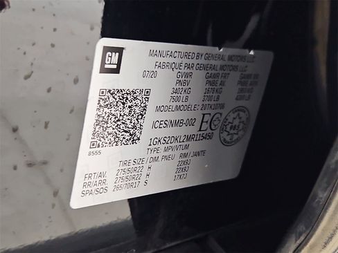 Used 2021 GMC Yukon Denali w/ Denali Premium Package image 38