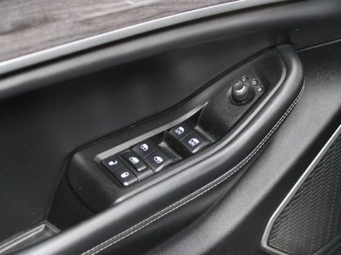 Used 2021 Jeep Grand Cherokee L Limited AWD/4WD image 8
