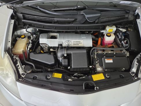 Used 2013 Toyota Prius Four FWD image 36