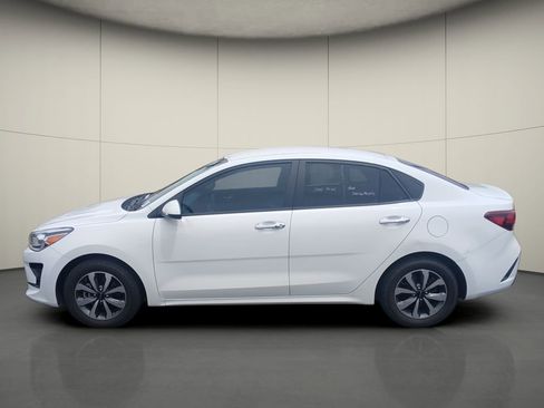 Used 2022 Kia Rio S w/ Technology Package FWD image 4