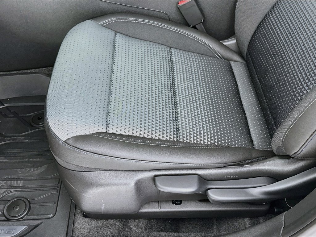 New 2026 Chevrolet Trax LT FWD image 21