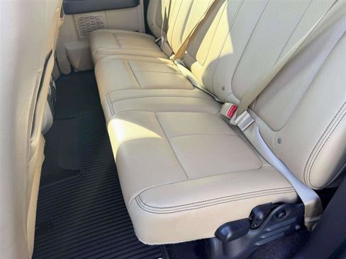 Used 2014 Ford F150 Lariat w/ Equipment Group 502A Luxury image 26