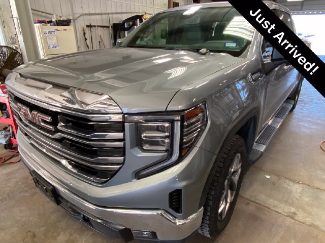 Used 2025 GMC Sierra 1500 SLT AWD/4WD image 1