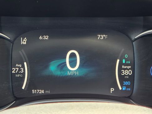 Used 2023 Chrysler Pacifica Touring-L FWD image 24