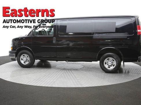 Used 2017 Chevrolet Express 2500 image 60