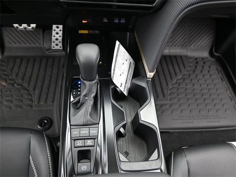 New 2026 Toyota Camry SE w/ Convenience Package image 7