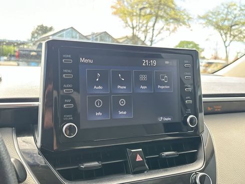 Used 2020 Toyota Corolla LE w/ Carpet Mat Package (TMS) image 16