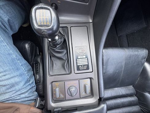 Used 1991 Chevrolet Corvette ZR-1 RWD image 13