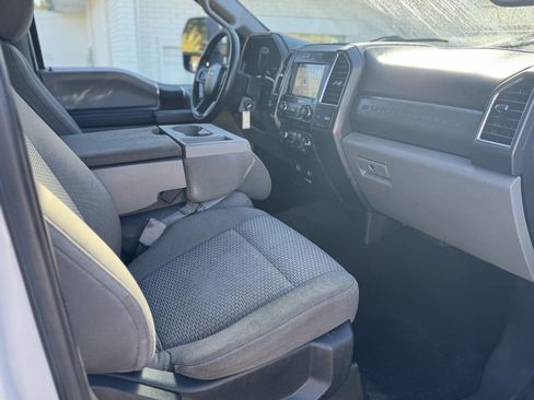 Used 2018 Ford F250 XLT w/ XLT Value Package AWD/4WD image 13