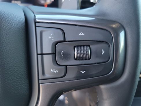 Used 2025 Chevrolet Silverado 1500 ZR2 w/ Technology Package image 7