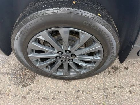 Used 2023 Chevrolet Traverse RS w/ LPO, Floor Liner Package AWD/4WD image 6
