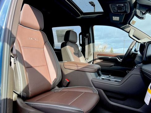 New 2026 GMC Sierra 3500 Denali w/ Denali Reserve Package AWD/4WD image 60