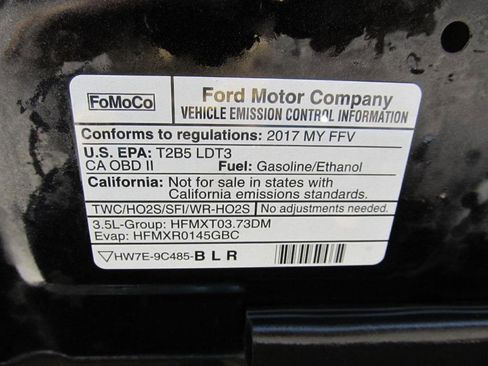 Used 2017 Ford Explorer Limited image 47