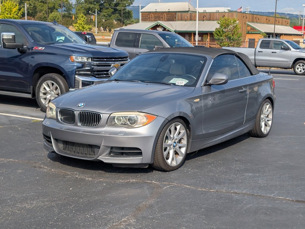 Used 2012 BMW 135i Convertible RWD image 3