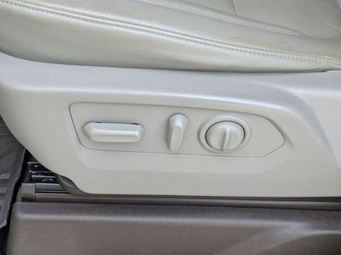 Used 2020 Chevrolet Silverado 1500 LT w/ All-Star Edition image 22