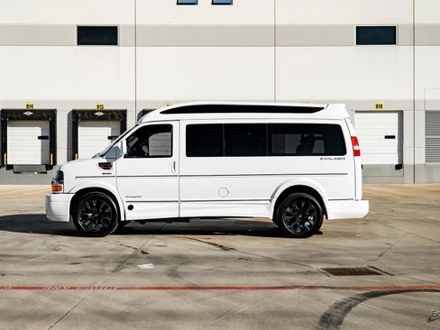 Used 2023 Chevrolet Express 2500 Explorer High Top Custom image 5