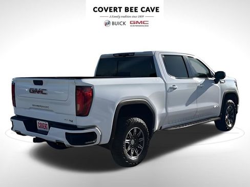 Used 2024 GMC Sierra 1500 AT4 w/ Technology Package image 10