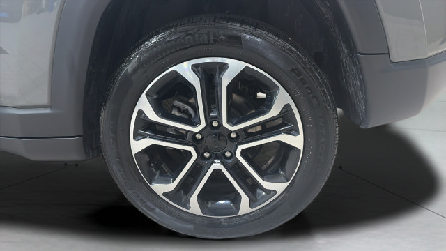 Used 2023 Jeep Compass Limited AWD/4WD image 25