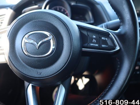 Used 2018 MAZDA MAZDA3 Grand Touring image 23
