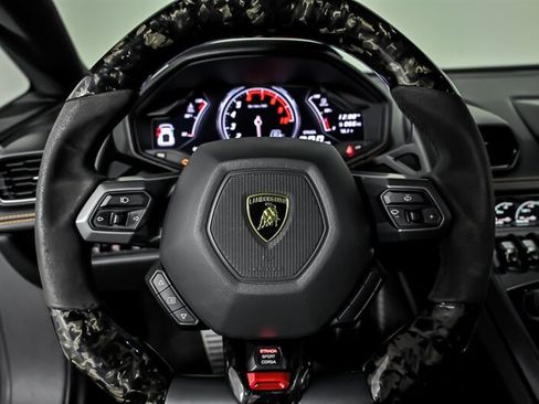 Used 2018 Lamborghini Huracan LP 580-2 RWD image 29