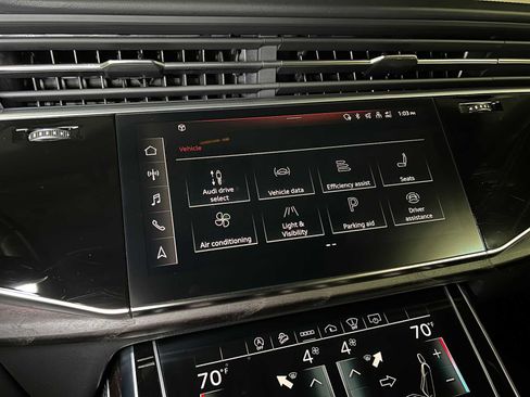 Used 2022 Audi Q8 Prestige image 39