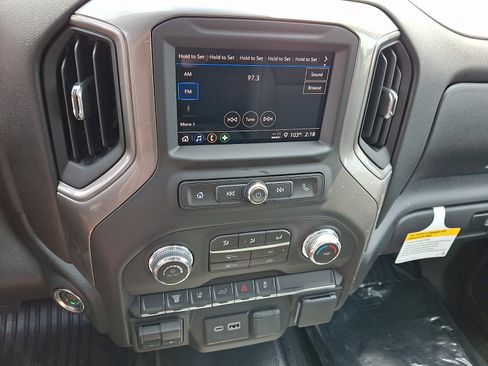 New 2026 GMC Sierra 2500 Pro w/ Convenience Package AWD/4WD image 8