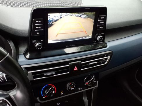 Used 2021 Kia Seltos S FWD image 21