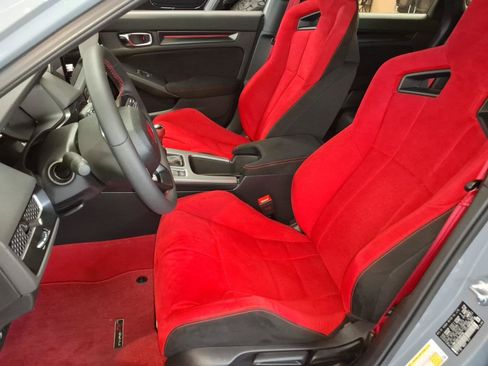 Used 2026 Honda Civic Type R image 12