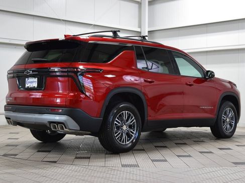 New 2026 Chevrolet Traverse LT w/ Driver Confidence Package FWD image 8