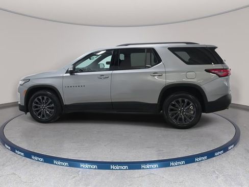 Used 2023 Chevrolet Traverse RS image 8