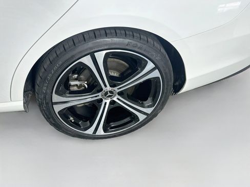 Used 2025 Mercedes-Benz C 300 Sedan image 11