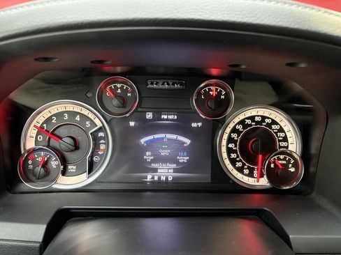 Used 2016 RAM 1500 Laramie w/ Convenience Group AWD/4WD image 18