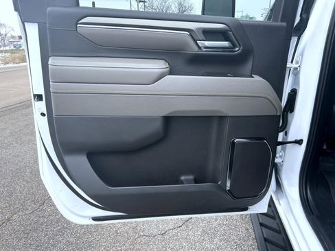 Certified 2025 Chevrolet Silverado 2500 ZR2 w/ LPO, Dark Essentials Package image 17