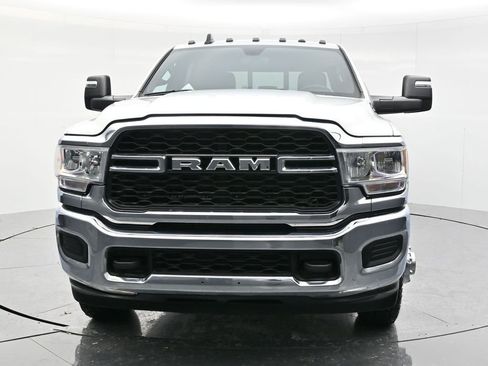 Used 2024 RAM 3500 Tradesman w/ Chrome Appearance Group image 2