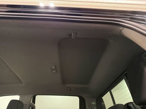 Used 2023 GMC Sierra 1500 Elevation w/ Preferred Package image 9