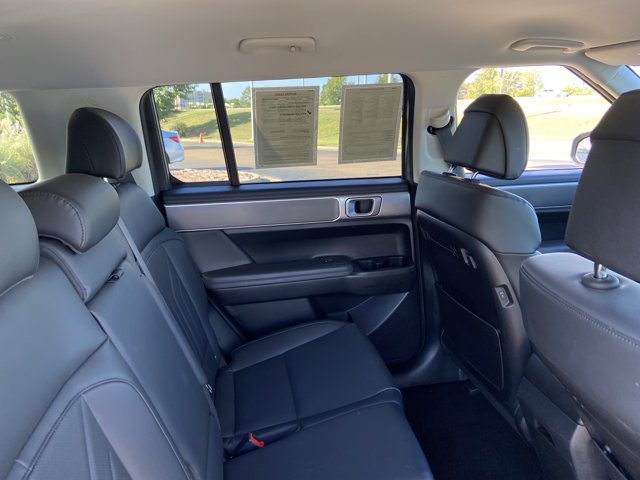 Used 2025 Hyundai Santa Fe SEL FWD image 21