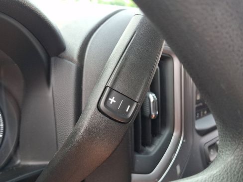 Used 2022 Chevrolet Silverado 1500 Custom AWD/4WD image 30