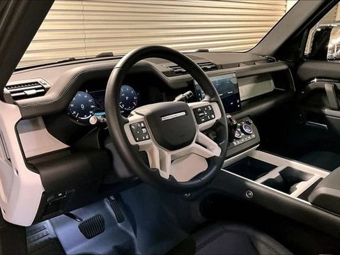 Certified 2025 Land Rover Defender 130 S image 24
